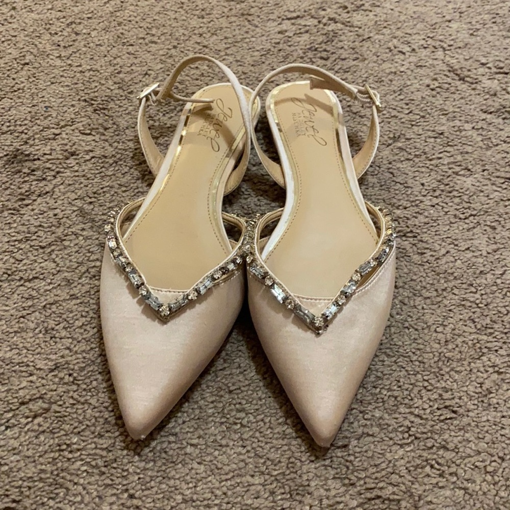 Jewel by badgley mischka women’s satin flats